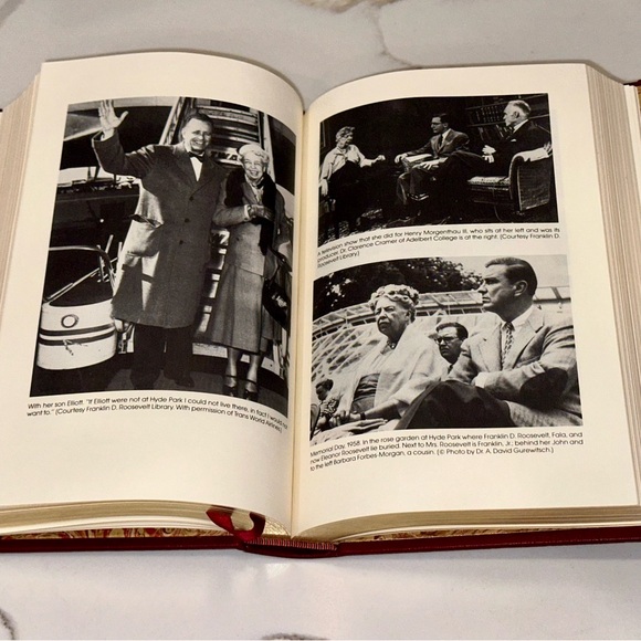 A World of Love Joseph P Lash Signed First Edition Franklin Library 1984 Leather - Picture 8 of 15